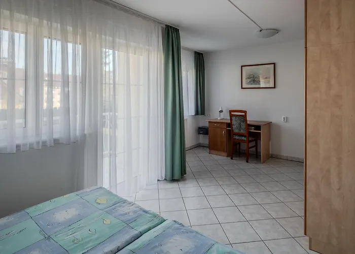 Amphora Ξενοδοχείο με διαμερίσματα 3*