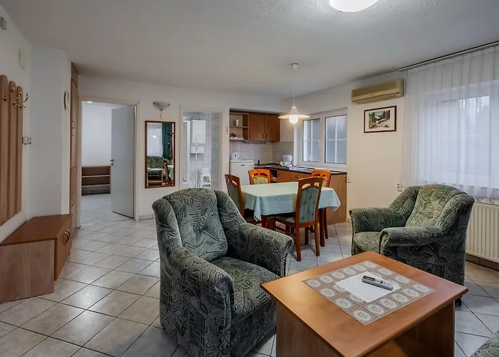 Amphora Ξενοδοχείο με διαμερίσματα 3*